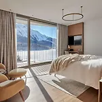 Hotel Grace La Margna 5*